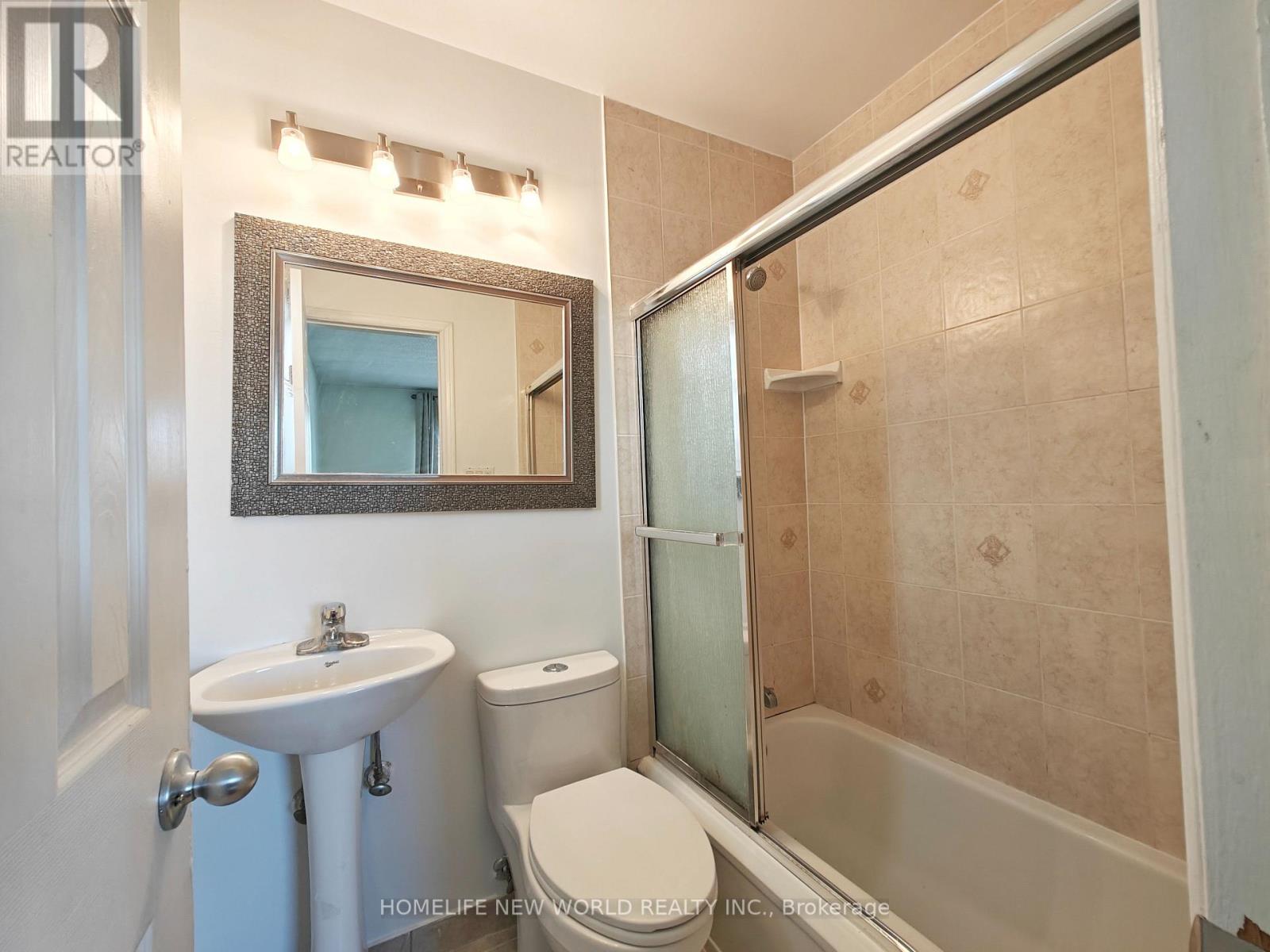 205 Risebrough Circuit, Markham, Ontario  L3R 3J1 - Photo 10 - N13450904