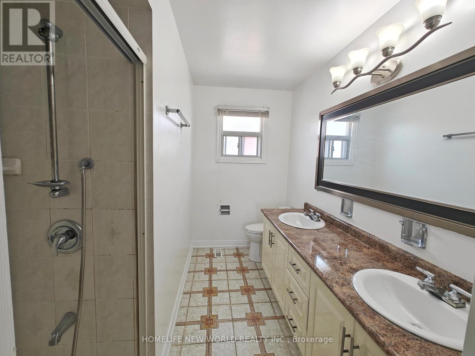 205 Risebrough Circuit, Markham, Ontario  L3R 3J1 - Photo 14 - N13450904