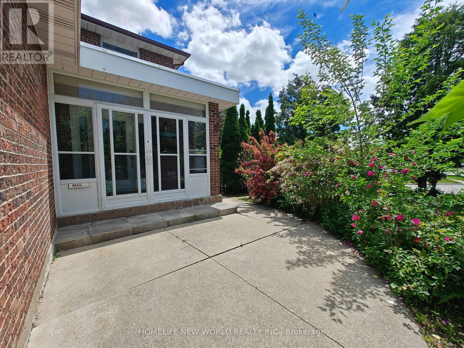 205 Risebrough Circuit, Markham, Ontario  L3R 3J1 - Photo 2 - N13450904