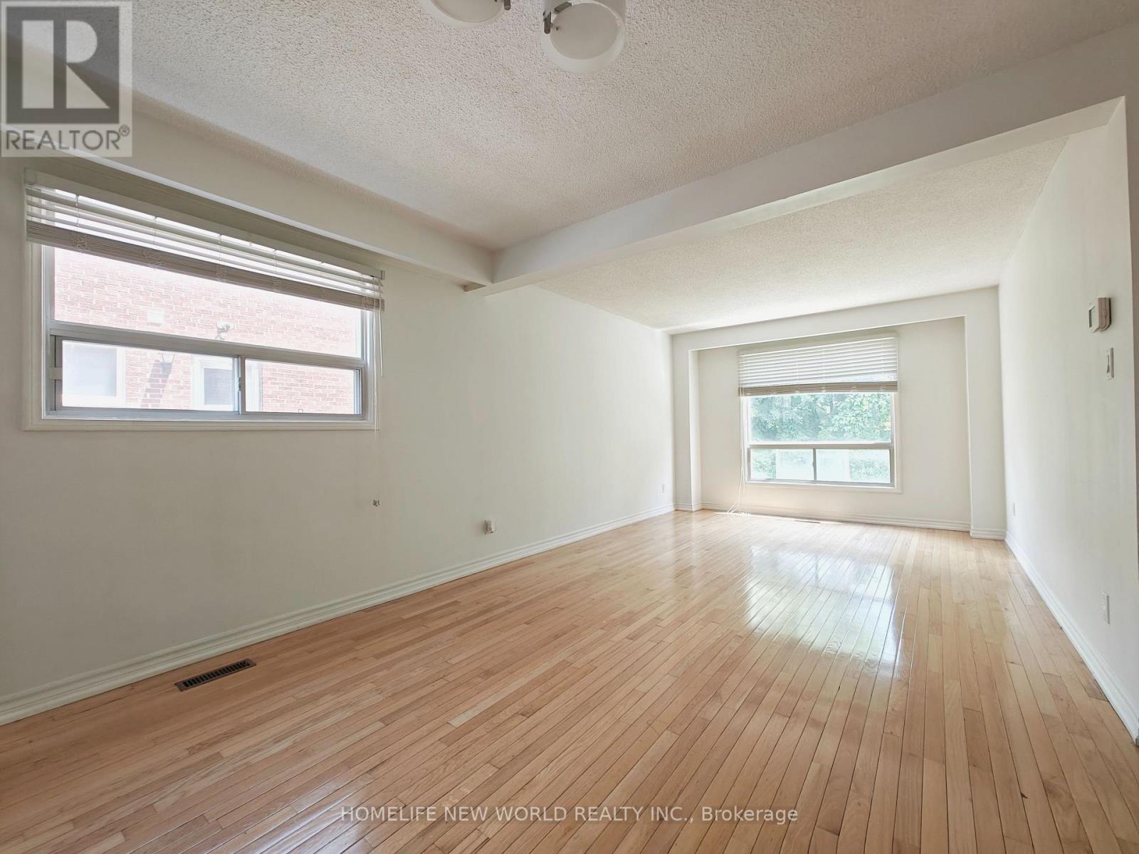 205 Risebrough Circuit, Markham, Ontario  L3R 3J1 - Photo 3 - N13450904