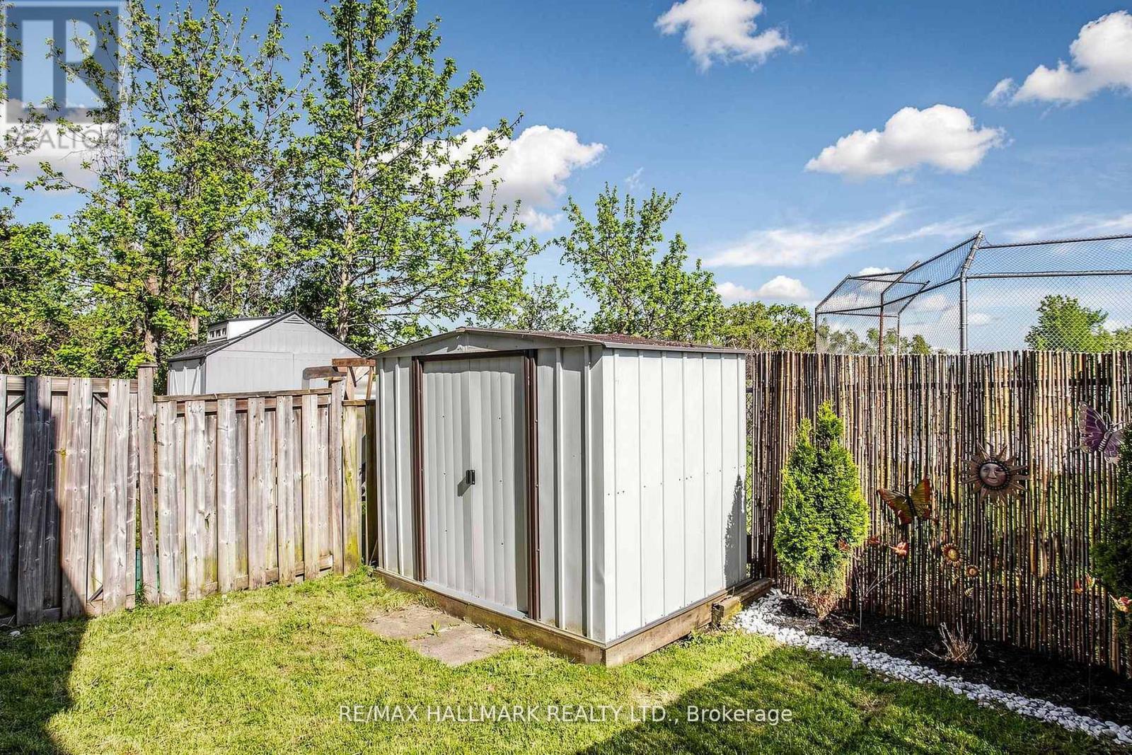 23 Natale Court, Bradford West Gwillimbury, Ontario  L3Z 3B1 - Photo 39 - N13450924