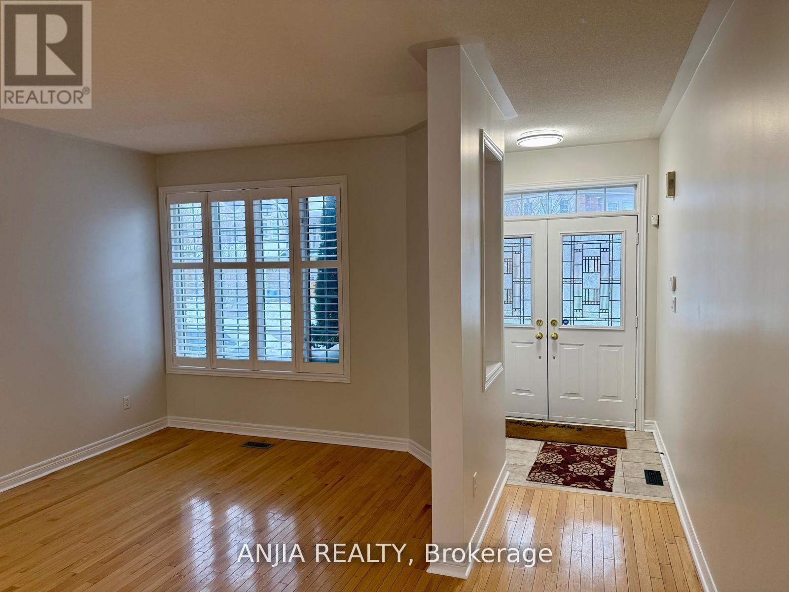 17 Ambercroft Street, Markham, Ontario  L6E 1L4 - Photo 2 - N13451092