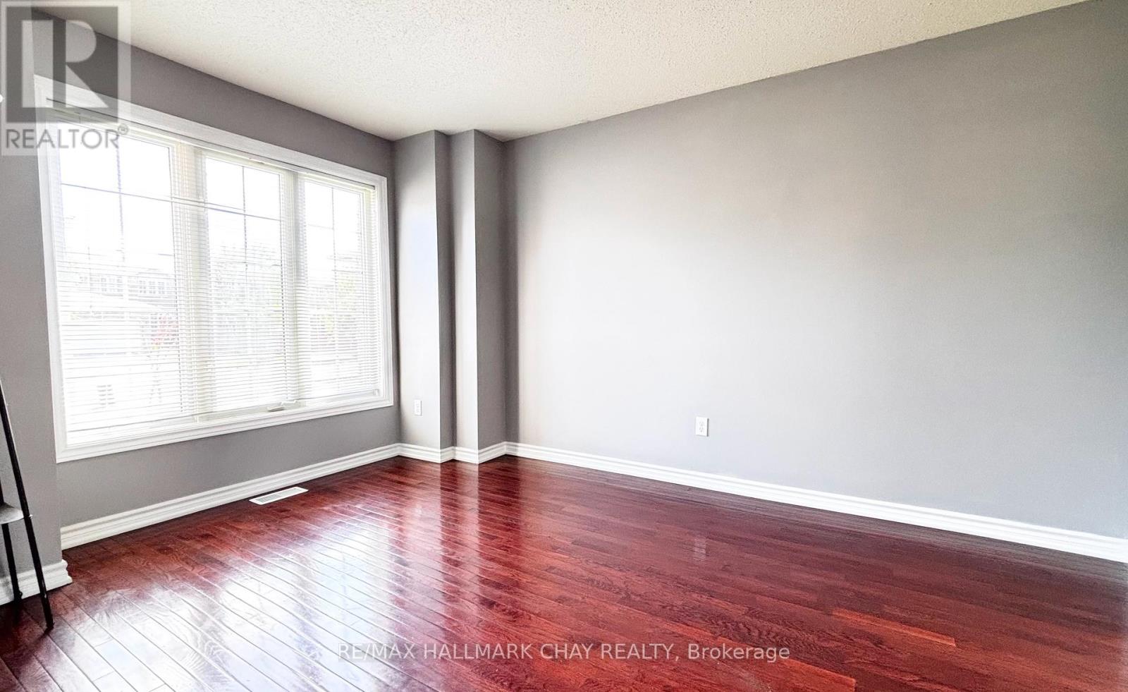 46 Knupp Road, Barrie, Ontario  L4N 0N4 - Photo 2 - S13450736