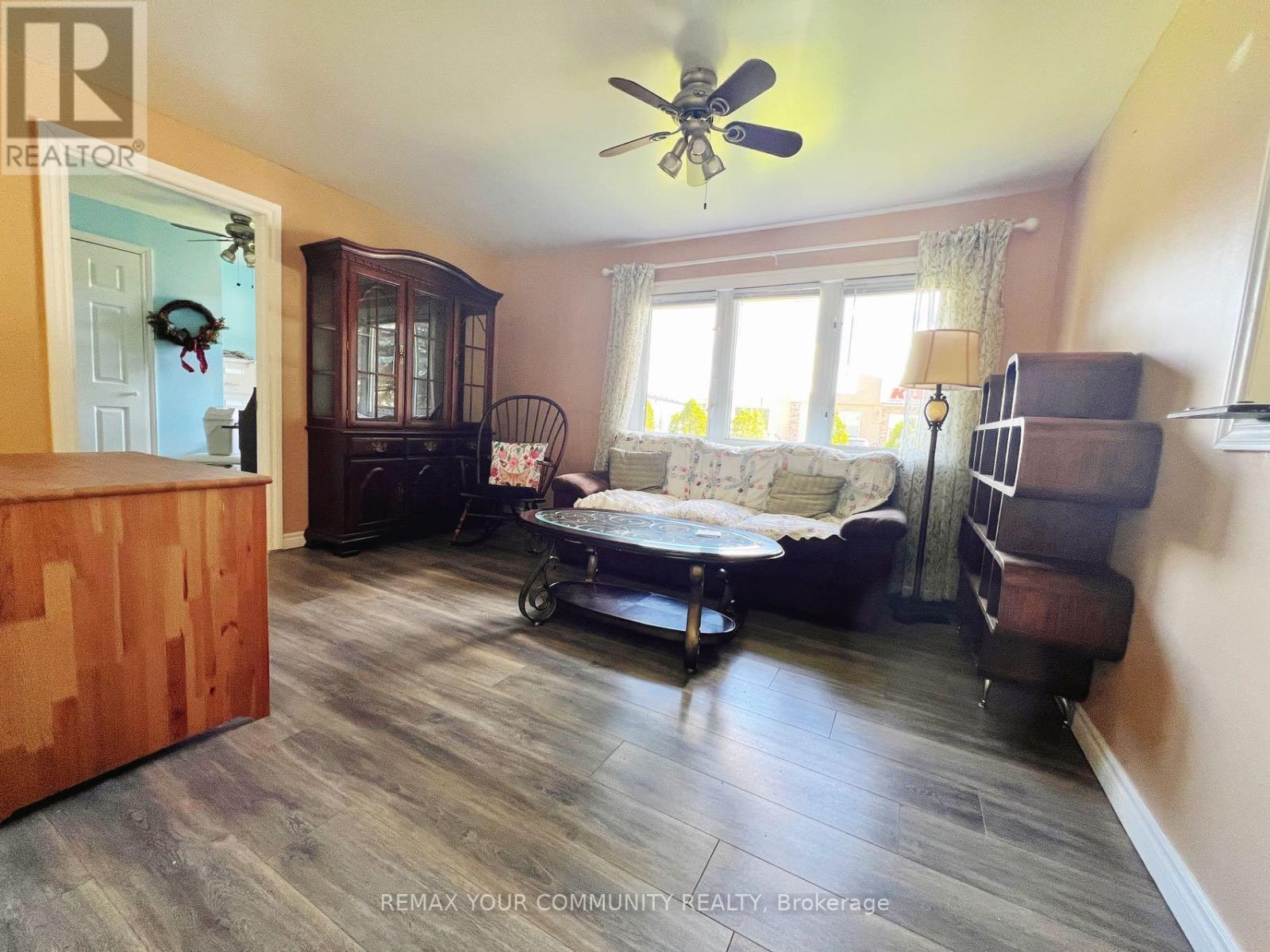 82 Patterson Road, Barrie, Ontario  L4N 3W2 - Photo 7 - S13450810