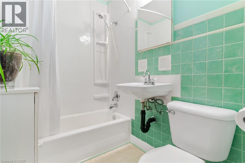 34 Sixth Avenue, Kitchener, Ontario  N2C 1R1 - Photo 19 - 40828341