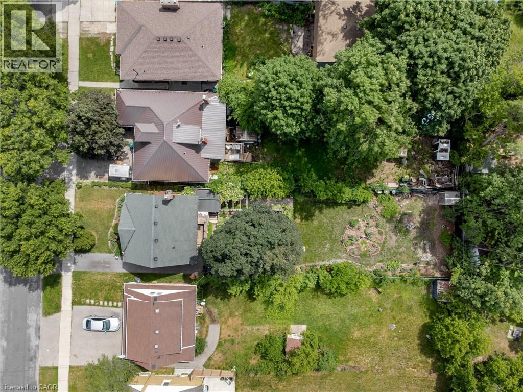 34 Sixth Avenue, Kitchener, Ontario  N2C 1R1 - Photo 2 - 40828341