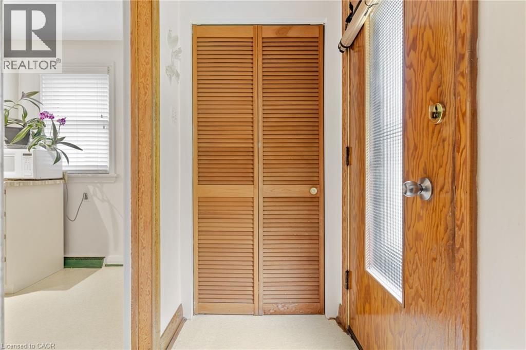 34 Sixth Avenue, Kitchener, Ontario  N2C 1R1 - Photo 6 - 40828341