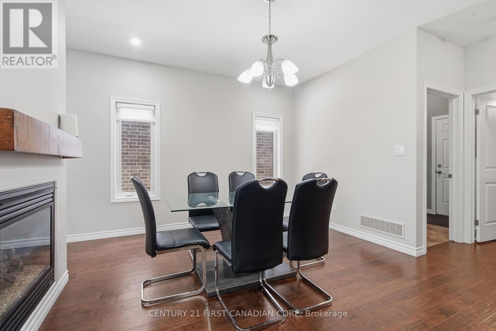 3361 Paulpeel Avenue, London South, Ontario  N6L 0A4 - Photo 4 - X13451108