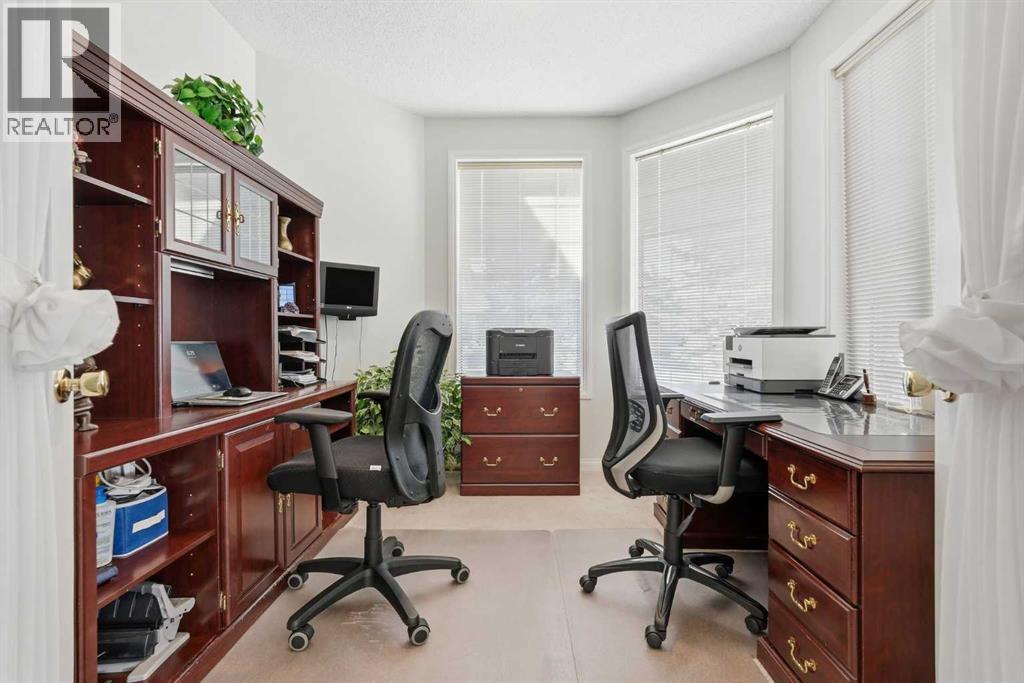 1649 Evergreen Hill Sw, Calgary, Alberta  T2Y 3B6 - Photo 10 - A2319645