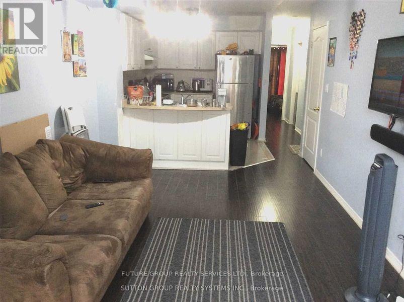 122 - 601 Shoreline Drive, Mississauga, Ontario  L5B 4K5 - Photo 2 - W13450764