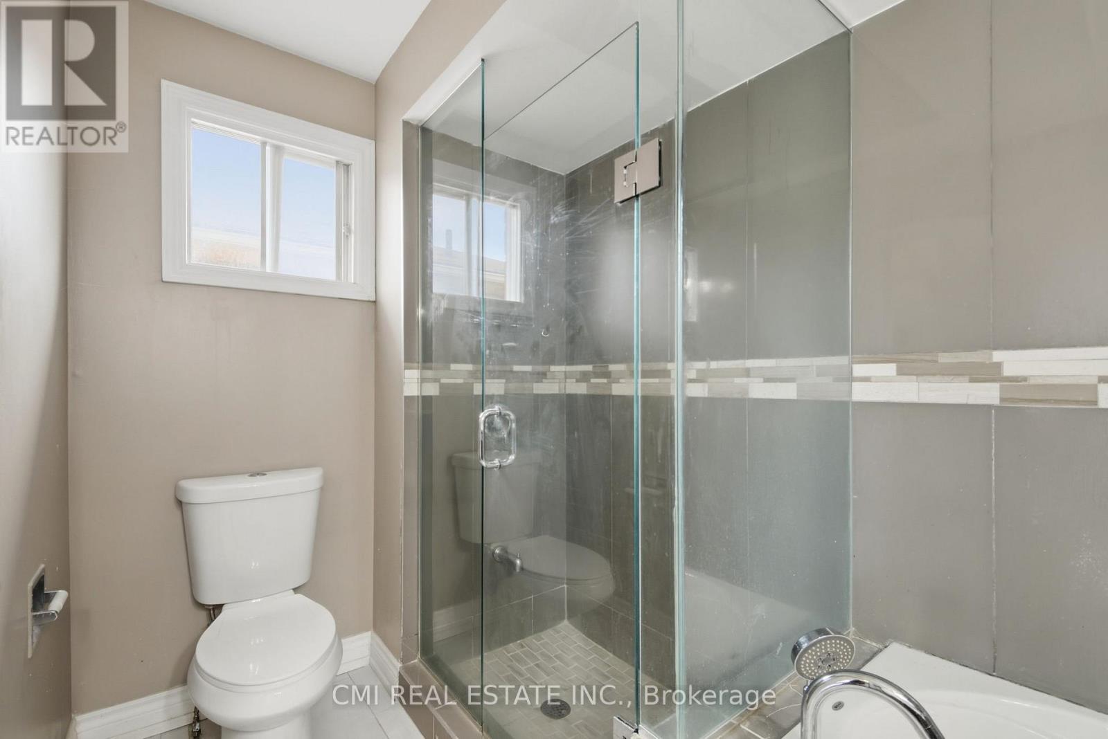31 Castlehill Road, Brampton, Ontario  L6X 4E3 - Photo 31 - W13450776
