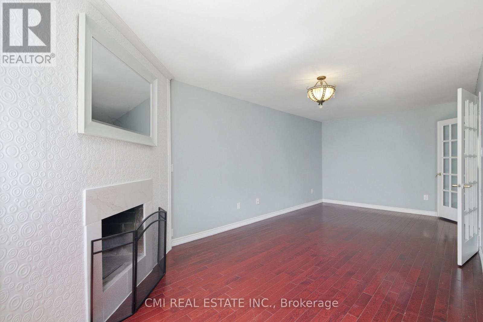 31 Castlehill Road, Brampton, Ontario  L6X 4E3 - Photo 9 - W13450776