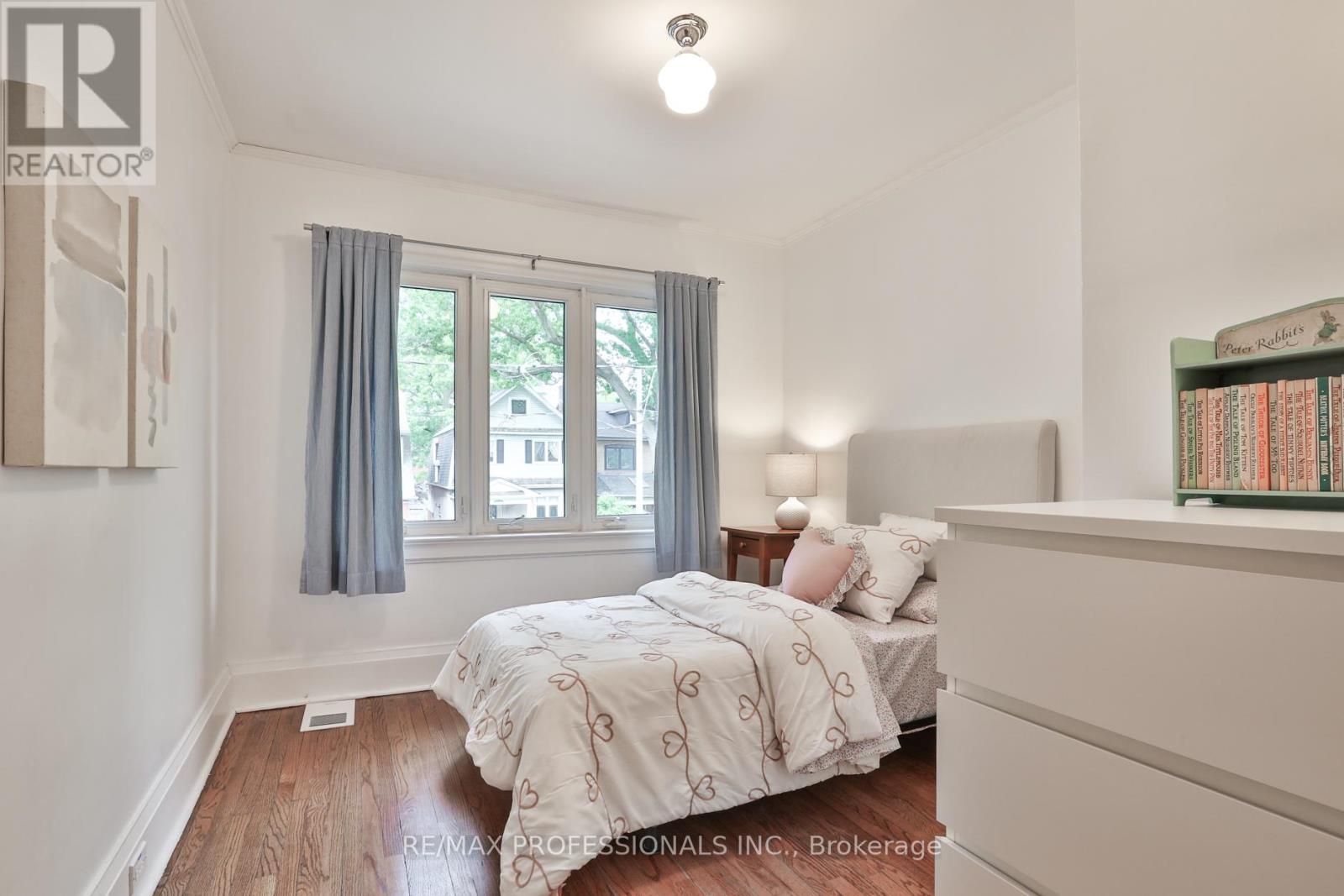 611 Windermere Avenue, Toronto, Ontario  M6S 3L9 - Photo 26 - W13450832