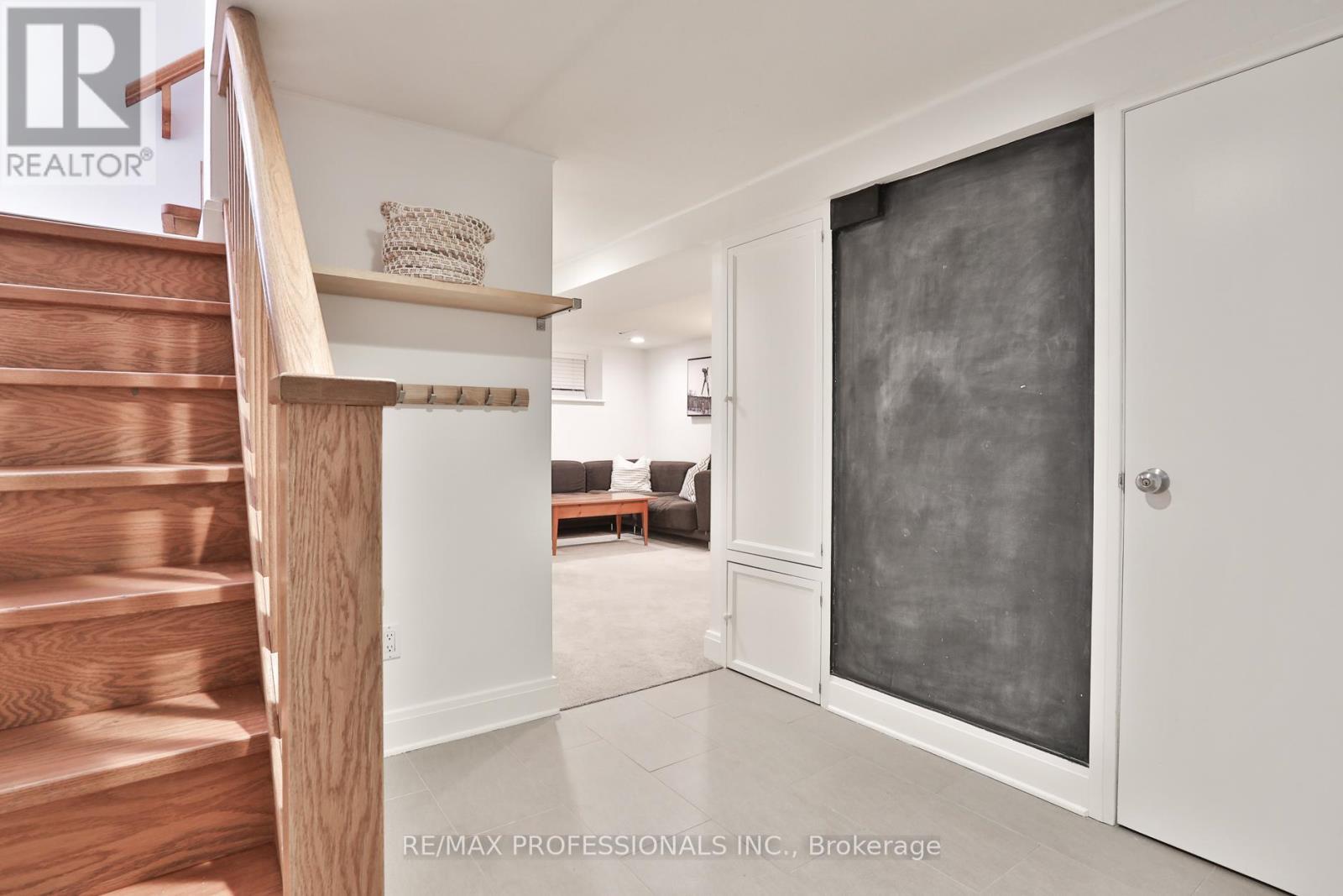 611 Windermere Avenue, Toronto, Ontario  M6S 3L9 - Photo 30 - W13450832