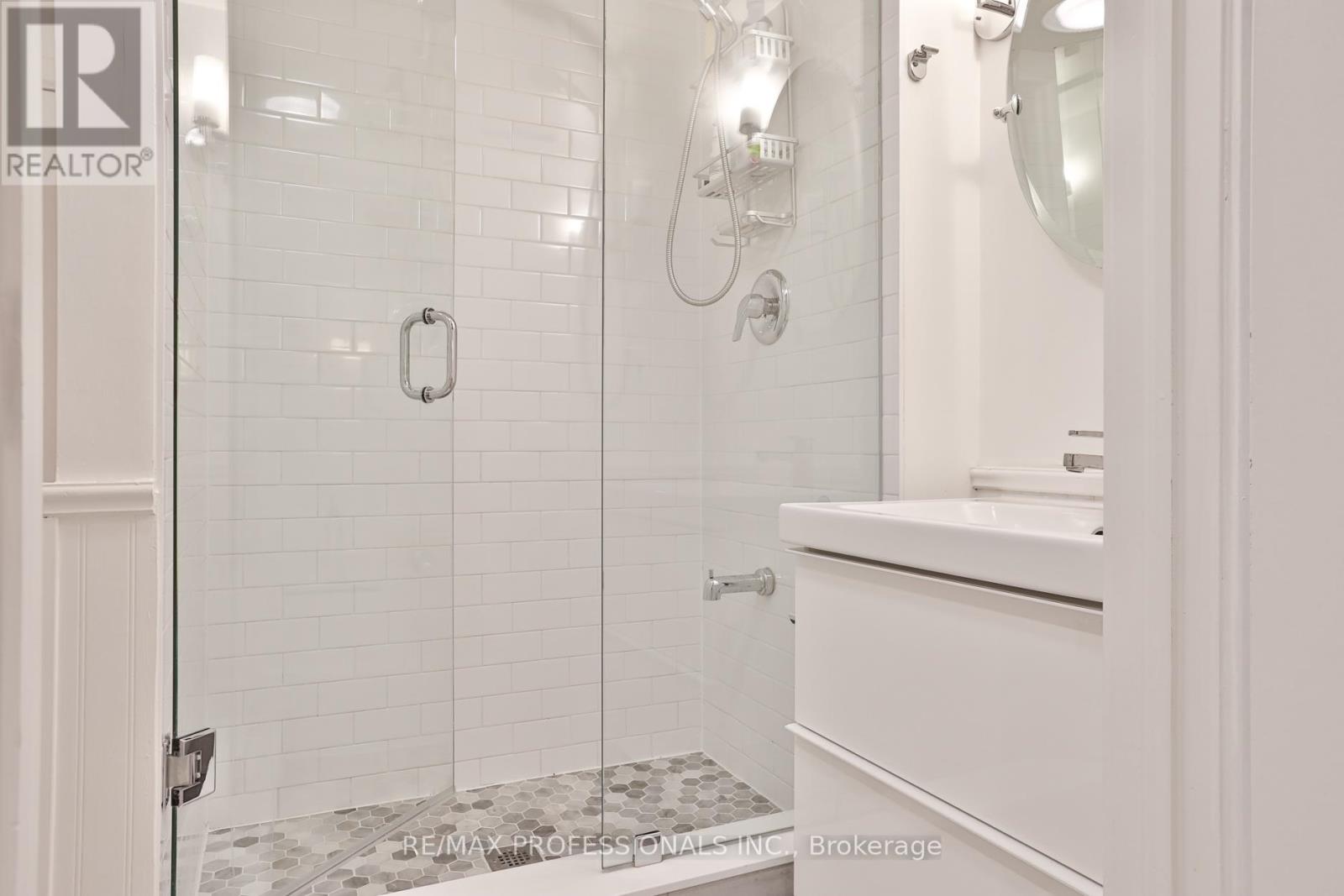 611 Windermere Avenue, Toronto, Ontario  M6S 3L9 - Photo 34 - W13450832