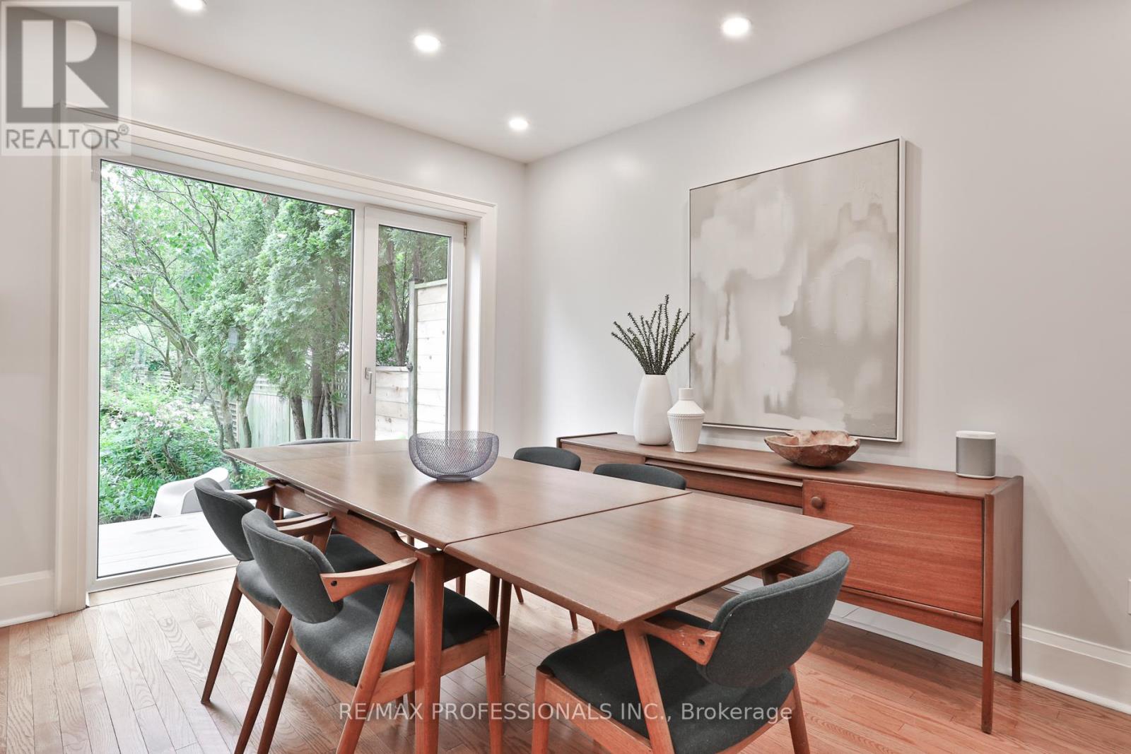 611 Windermere Avenue, Toronto, Ontario  M6S 3L9 - Photo 9 - W13450832