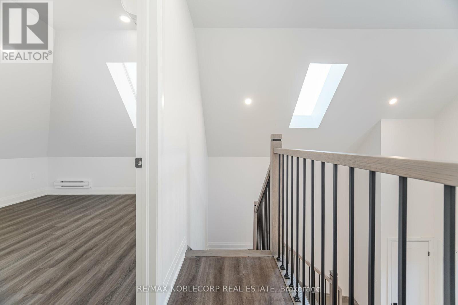 G-Suite - 16 Little Boulevard, Toronto, Ontario  M6E 4N2 - Photo 24 - W13450898