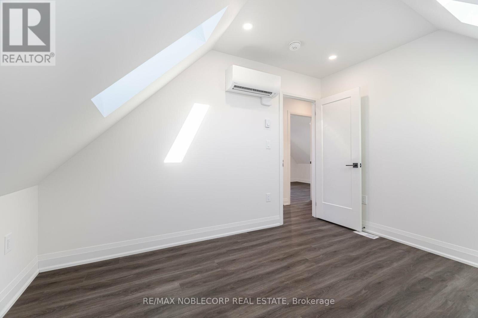 G-Suite - 16 Little Boulevard, Toronto, Ontario  M6E 4N2 - Photo 27 - W13450898