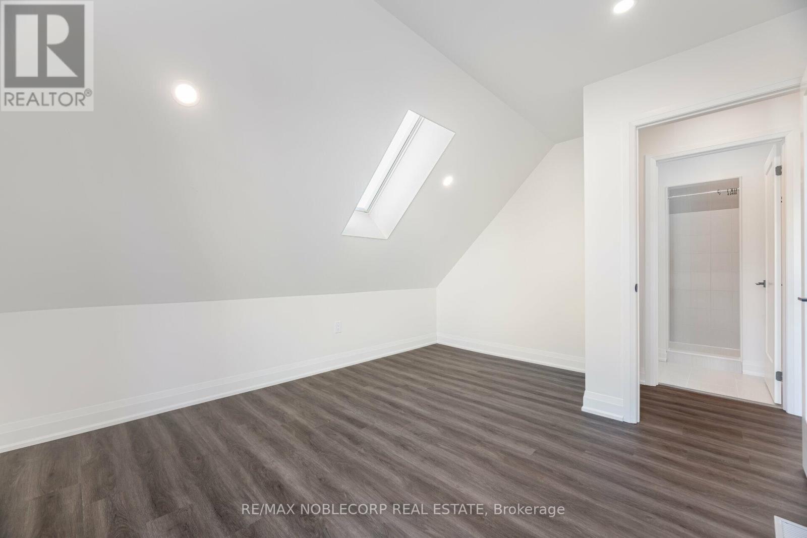 G-Suite - 16 Little Boulevard, Toronto, Ontario  M6E 4N2 - Photo 29 - W13450898