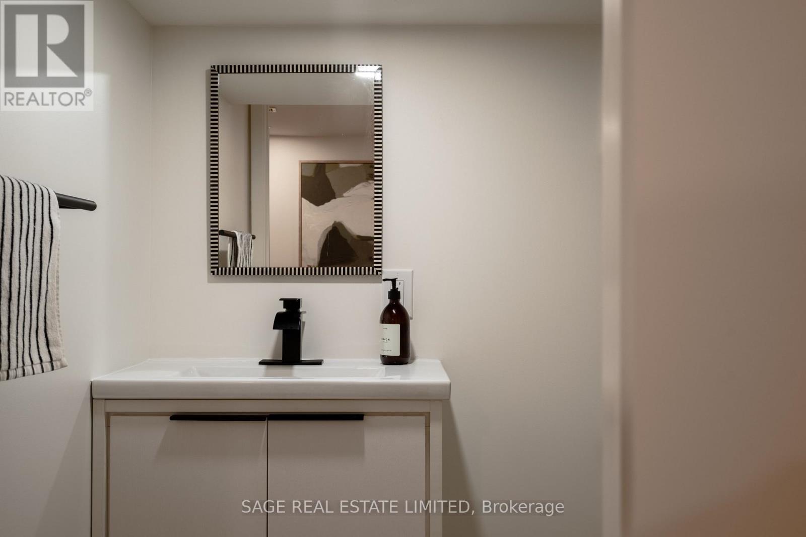 21 Galley Avenue, Toronto, Ontario  M6R 1G9 - Photo 35 - W13450910
