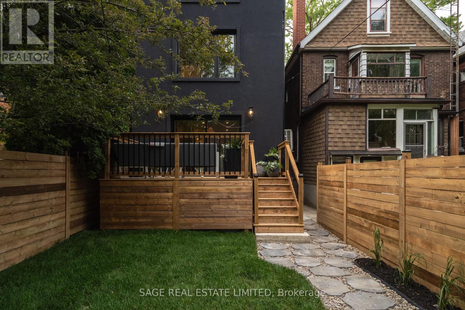 21 Galley Avenue, Toronto, Ontario  M6R 1G9 - Photo 36 - W13450910