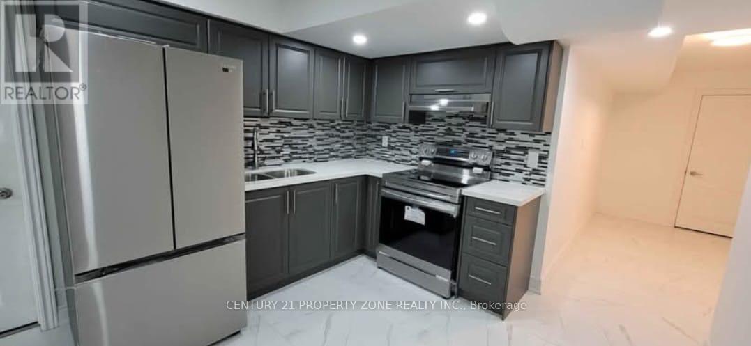 22 Brentcliff Drive, Brampton, Ontario  L7A 2M7 - Photo 2 - W13450916