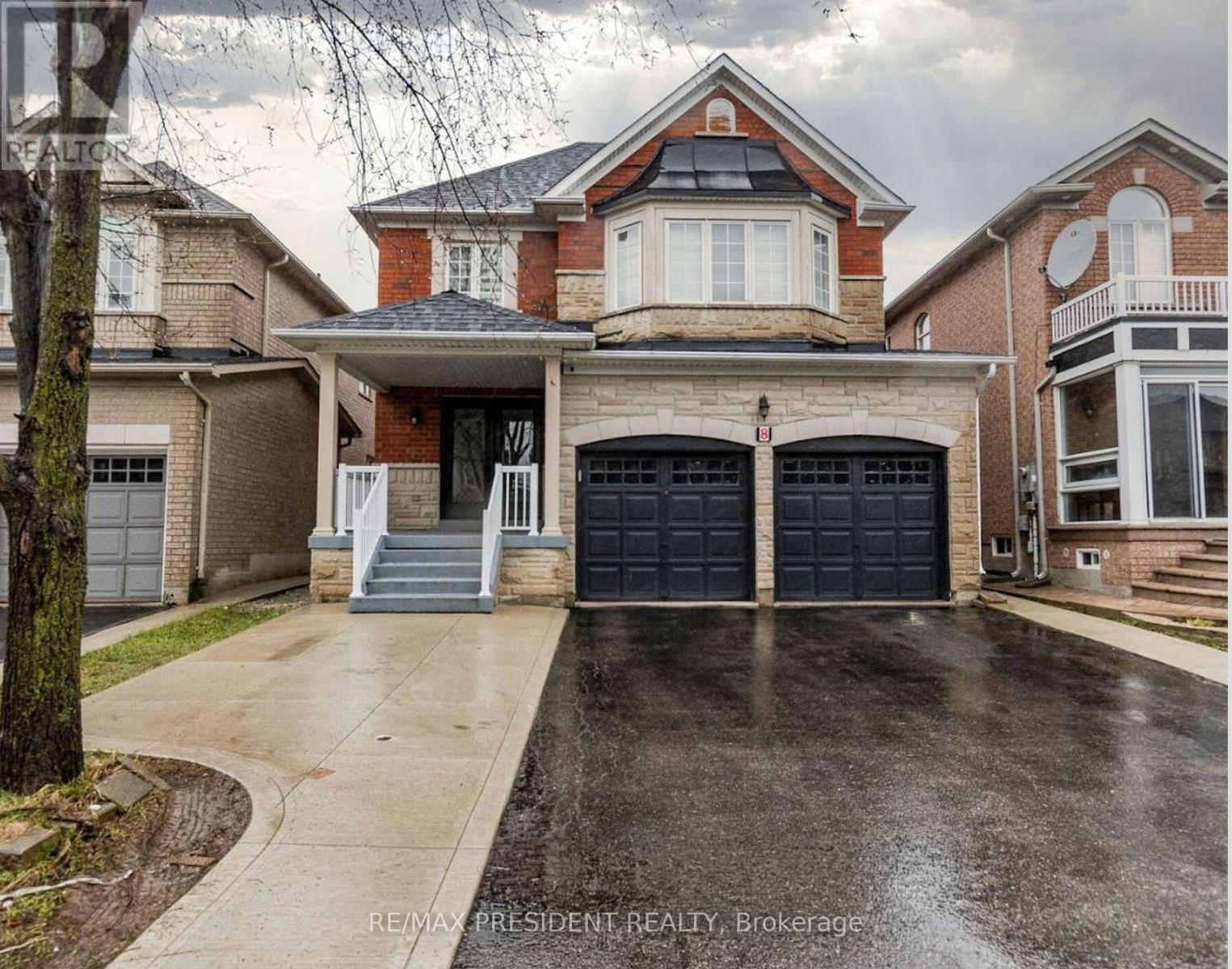 8 RIVER HEIGHTS DRIVE, Brampton, Ontario