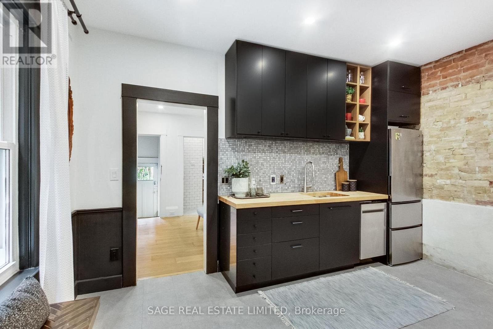 75 Fuller Avenue, Toronto, Ontario M6R 2C4 - Photo 14 - W13450956