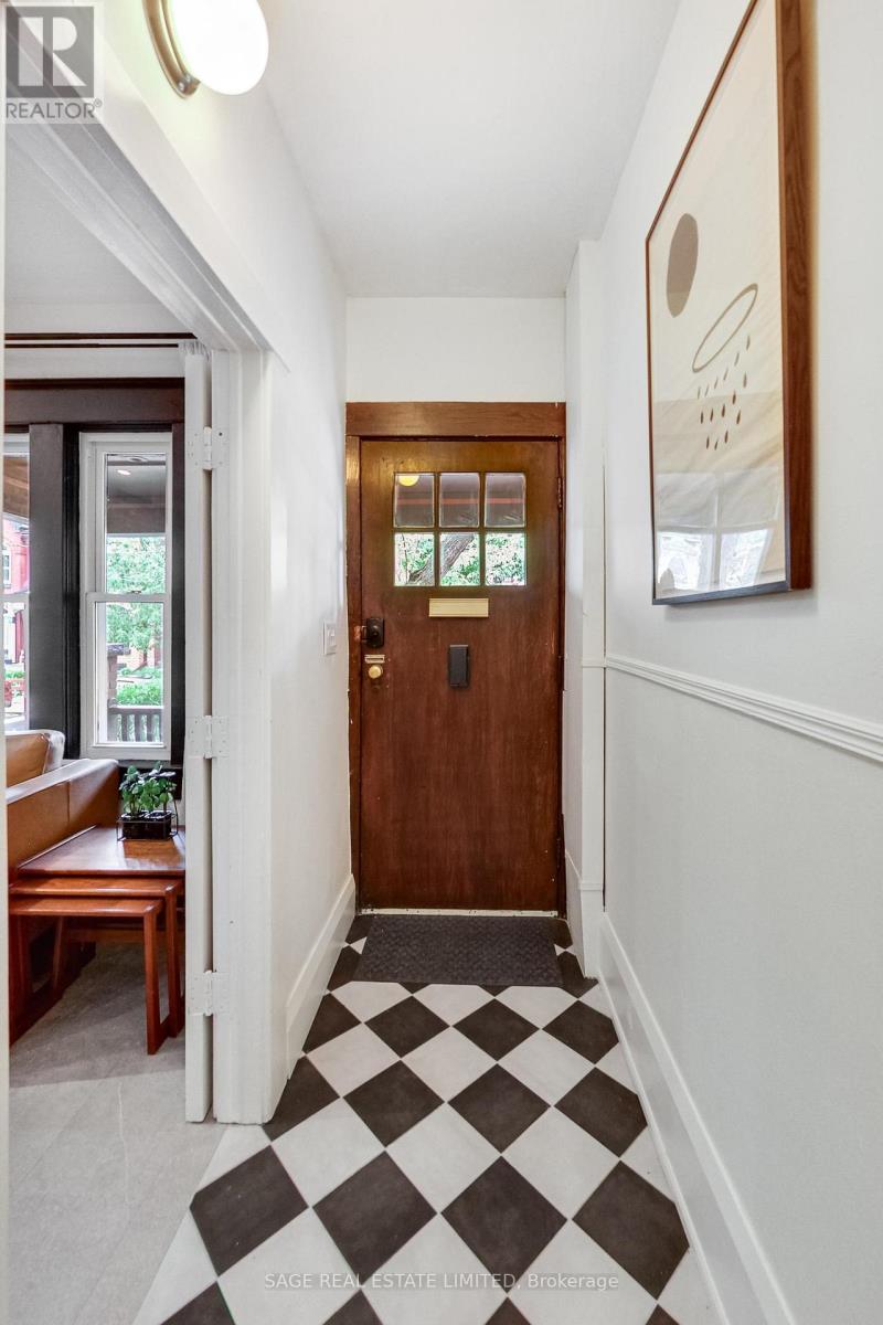 75 Fuller Avenue, Toronto, Ontario M6R 2C4 - Photo 5 - W13450956