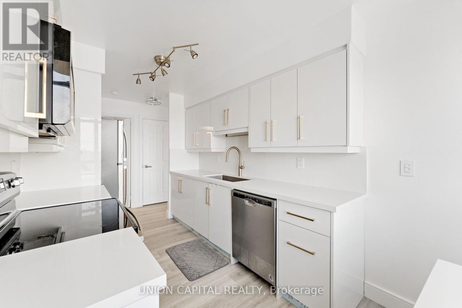 213 - 710 Humberwood Boulevard, Toronto, Ontario  M9W 7J5 - Photo 2 - W13451040