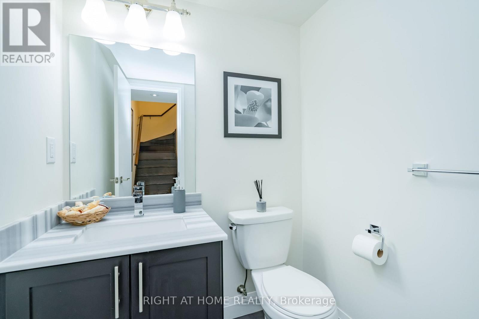 5 - 4030 Parkside Village Drive, Mississauga, Ontario  L5B 0K2 - Photo 4 - W13451044