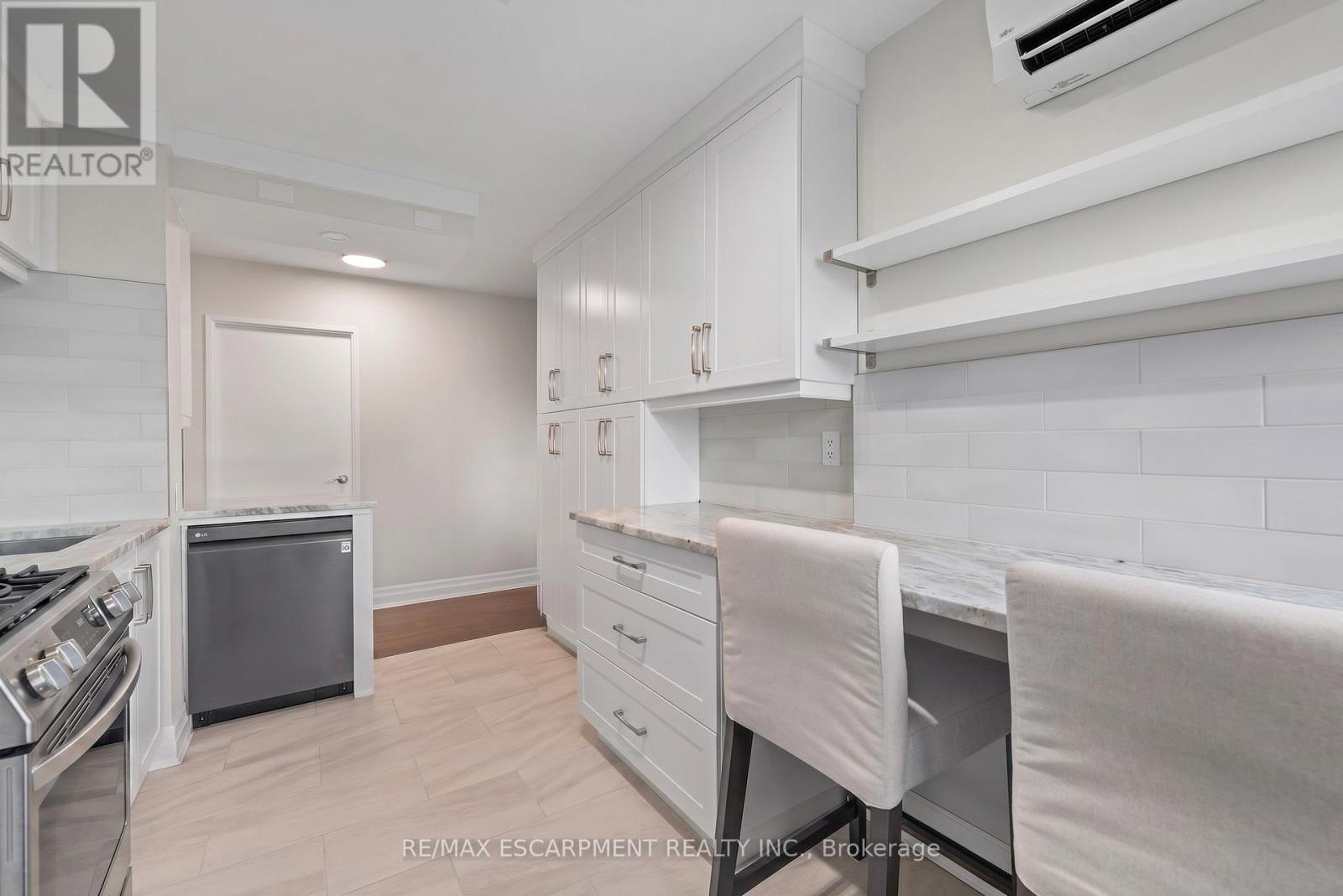 414 - 700 Dynes Road, Burlington, Ontario  L7N 3M2 - Photo 9 - W13451046