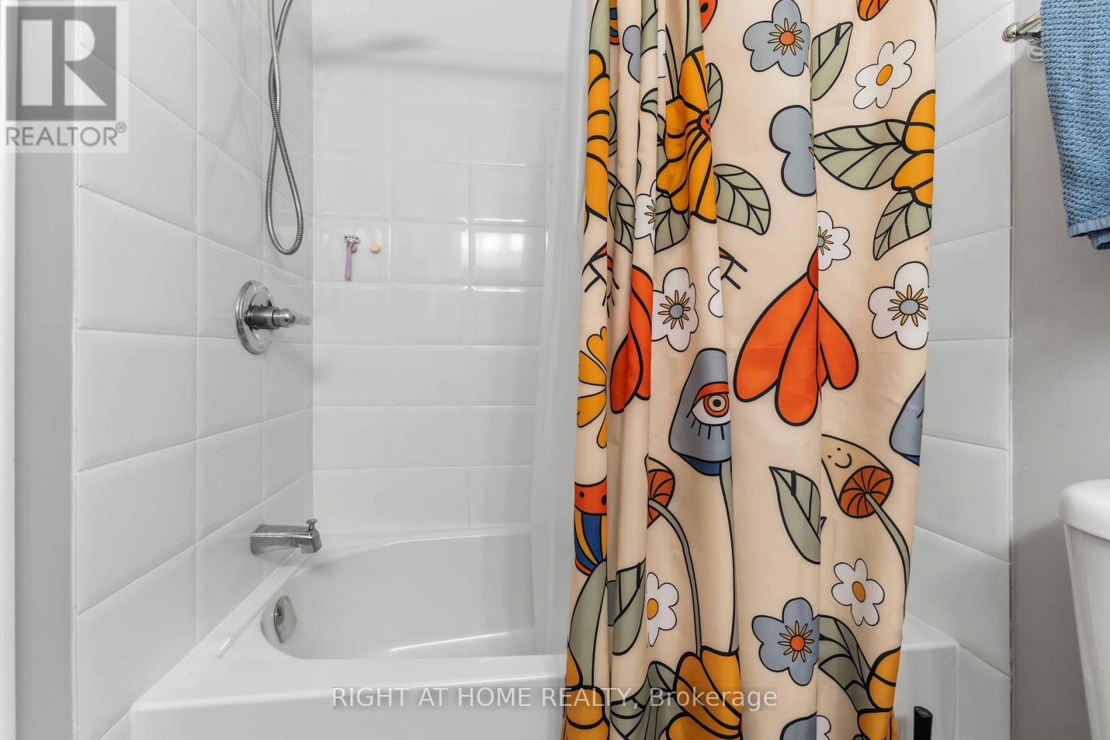 354 Brettonwood Ridge, Ottawa, Ontario  K2T 0H8 - Photo 9 - X13451164