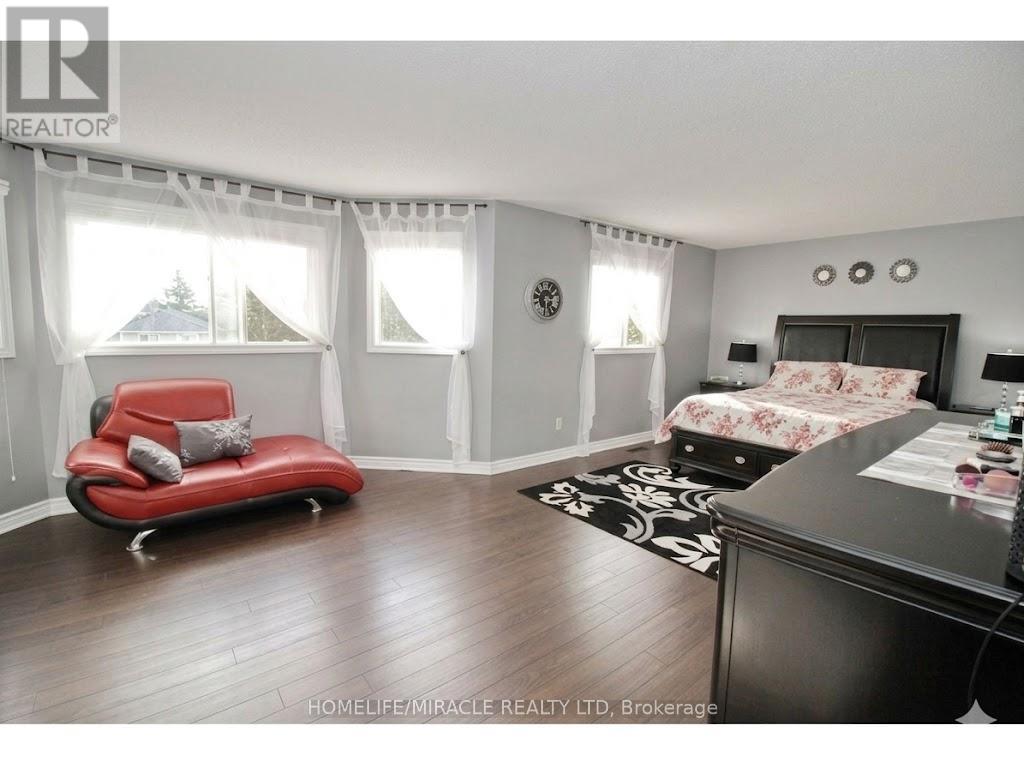 8 Sayor Drive, Ajax, Ontario  L1T 3K2 - Photo 8 - E13445012