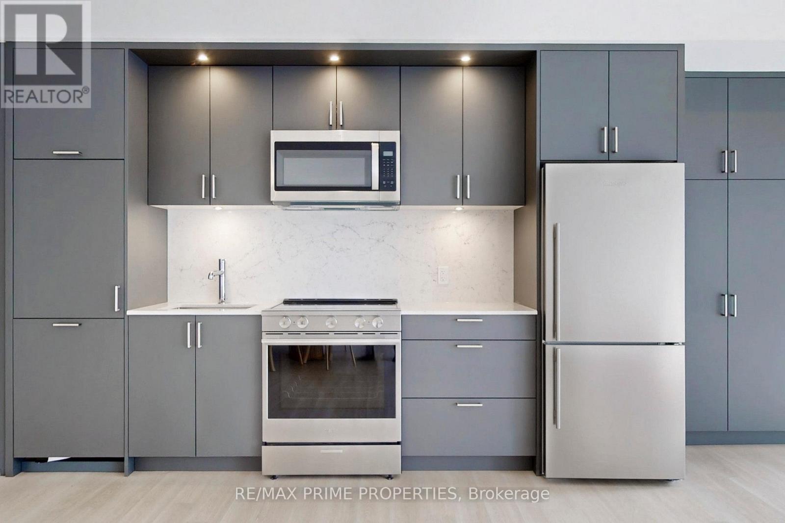 2401 - 30 Inn On The Park Drive, Toronto, Ontario  M3C 0P7 - Photo 5 - C12886754