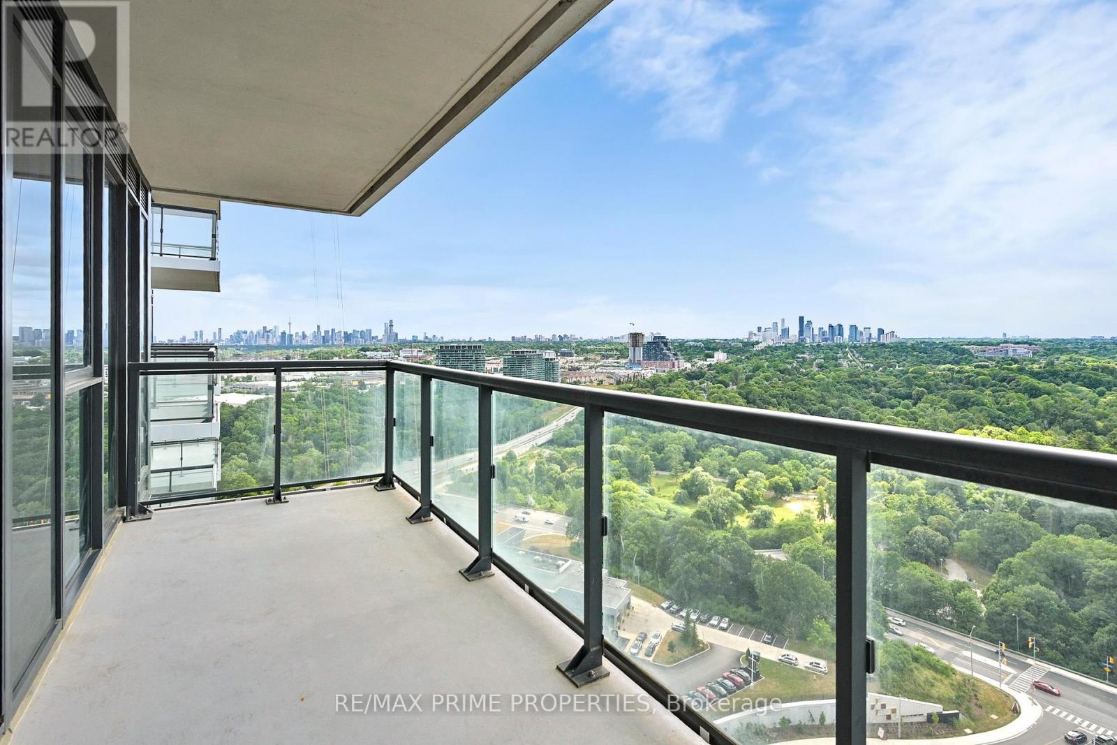 2401 - 30 Inn On The Park Drive, Toronto, Ontario  M3C 0P7 - Photo 16 - C12886754