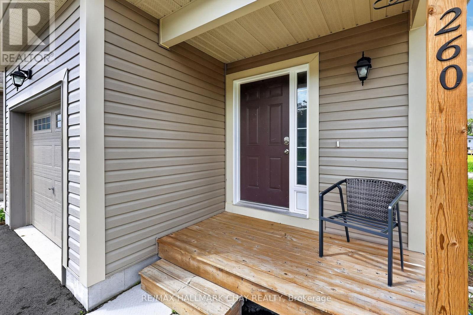 260 Daffodil Court, Gravenhurst, Ontario  P1P 0B8 - Photo 2 - X13450714