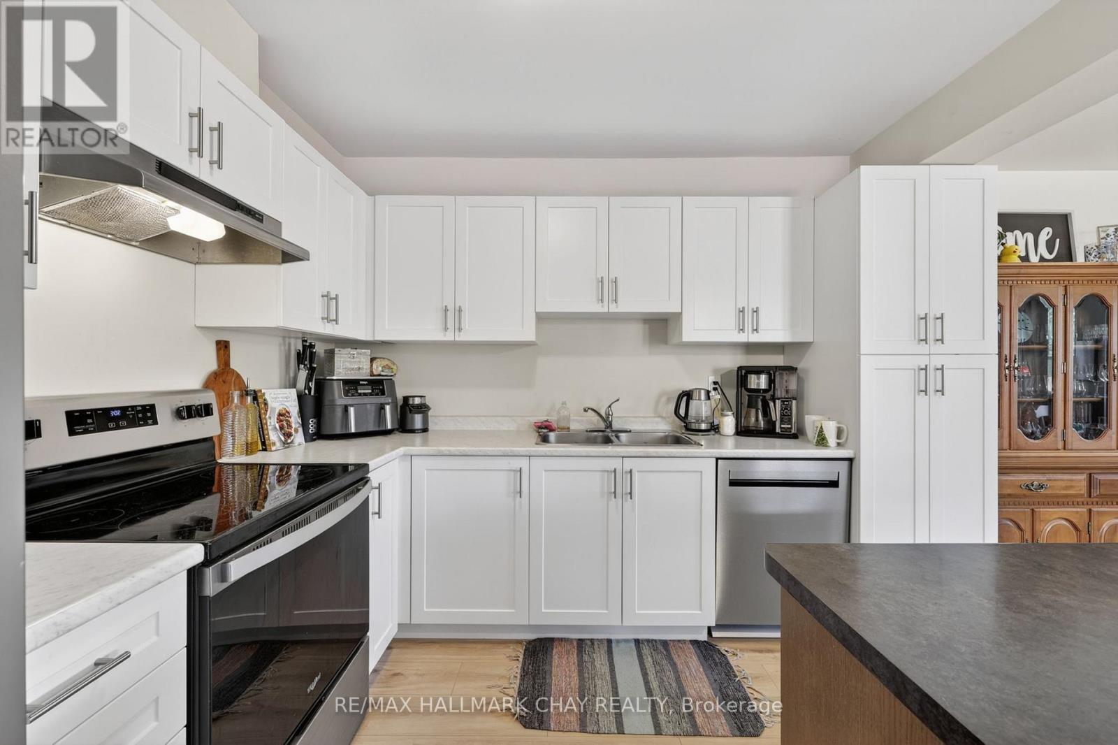 260 Daffodil Court, Gravenhurst, Ontario  P1P 0B8 - Photo 4 - X13450714