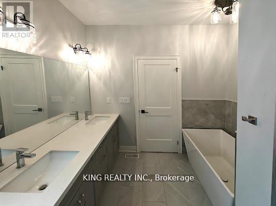 1043 Kettle Court, Fort Erie, Ontario  L2A 0E7 - Photo 20 - X13450902
