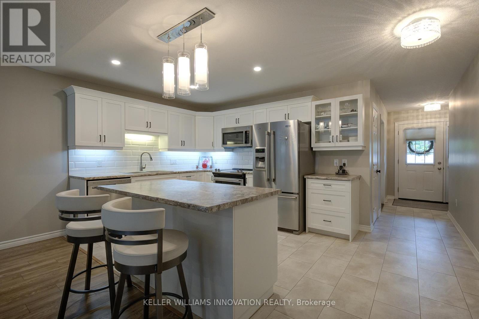 51 Devon Drive, South Huron, Ontario  N0M 1S3 - Photo 10 - X13450936