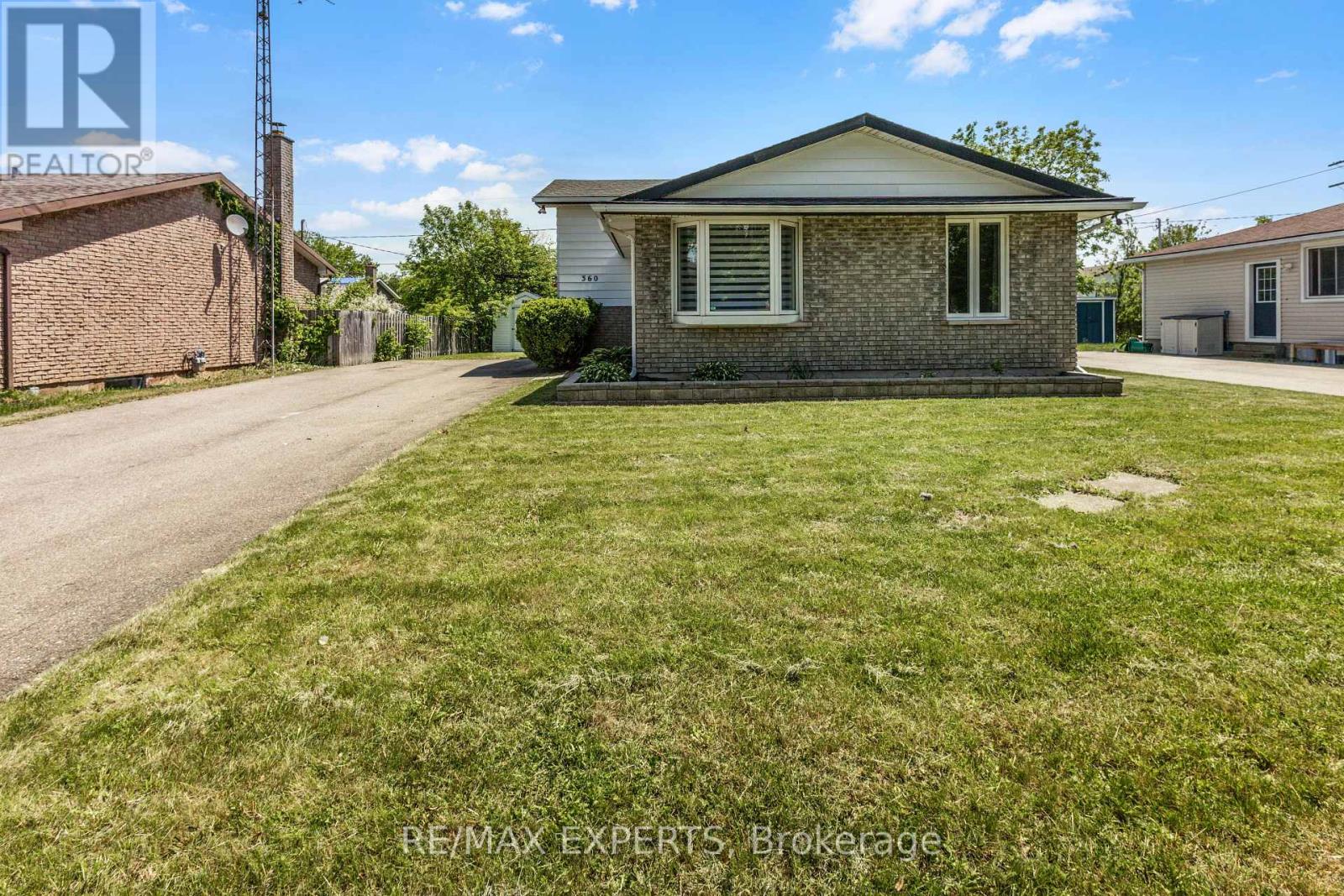 360 First Avenue, Welland, Ontario L3C 5Y9 - Photo 3 - X13450982