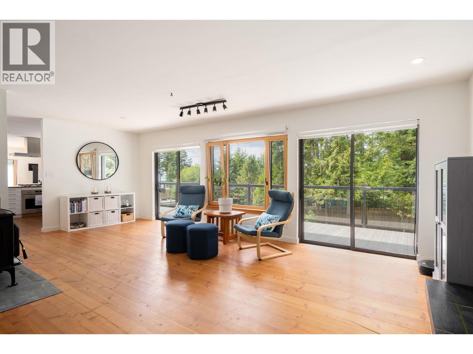1569 Whitesails Drive, Bowen Island, British Columbia  V0N 1G2 - Photo 11 - R3136221