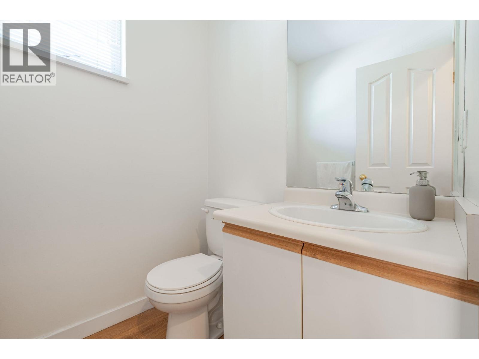 16 901 W 17th Street, North Vancouver, British Columbia  V7P 1V8 - Photo 7 - R3136346