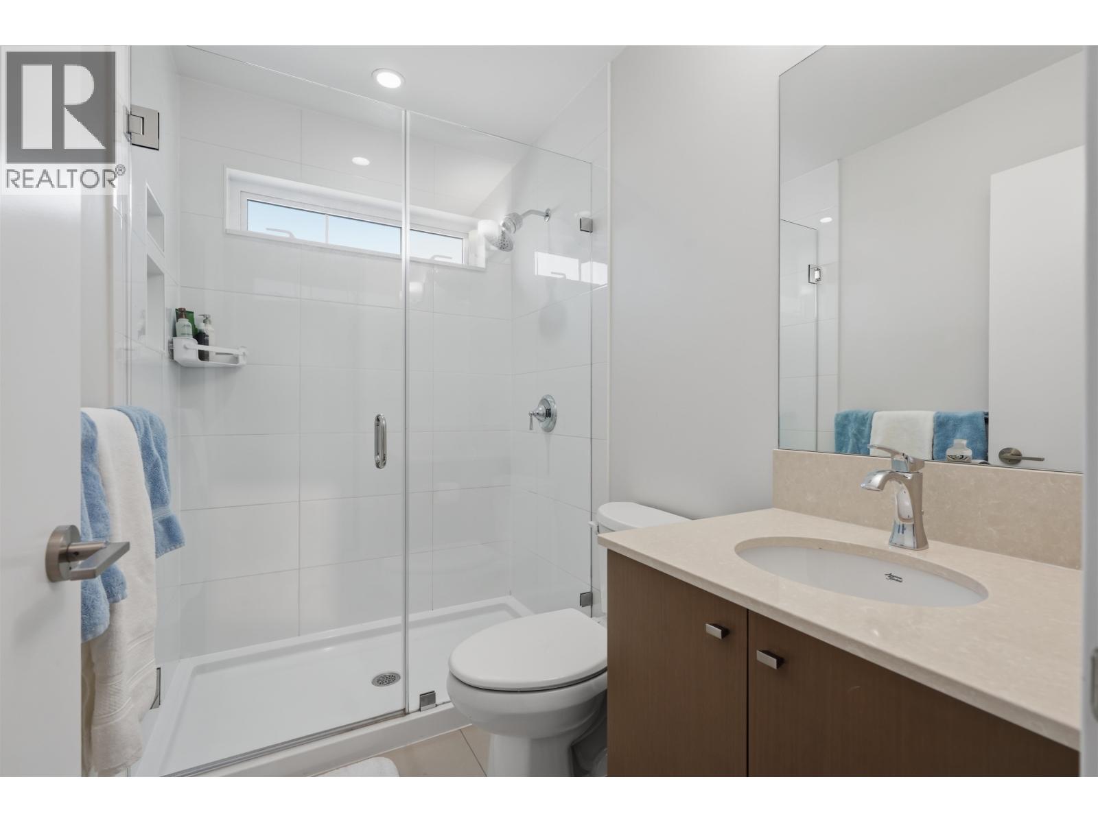 5906 Beachgate Lane, Sechelt, British Columbia  V7Z 0S3 - Photo 24 - R3136358