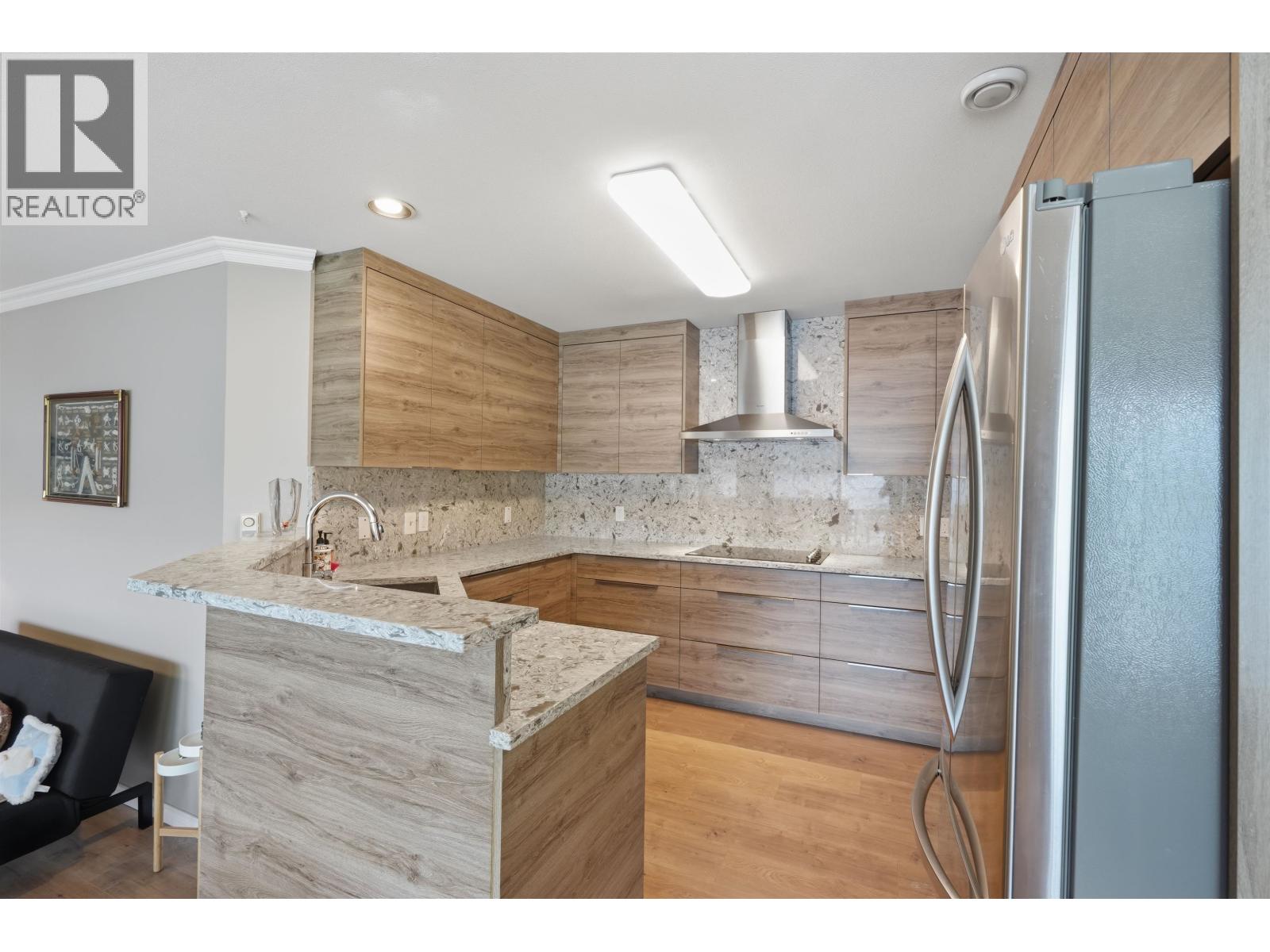5810 Marine Way, Sechelt, British Columbia  V7Z 0L8 - Photo 12 - R3136356