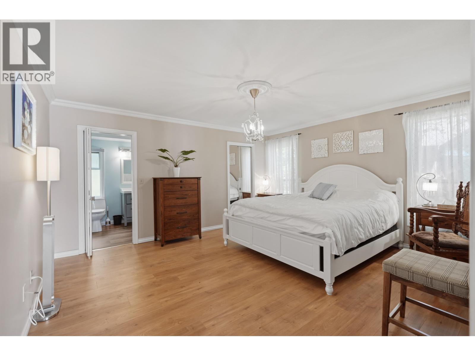 5810 Marine Way, Sechelt, British Columbia  V7Z 0L8 - Photo 16 - R3136356