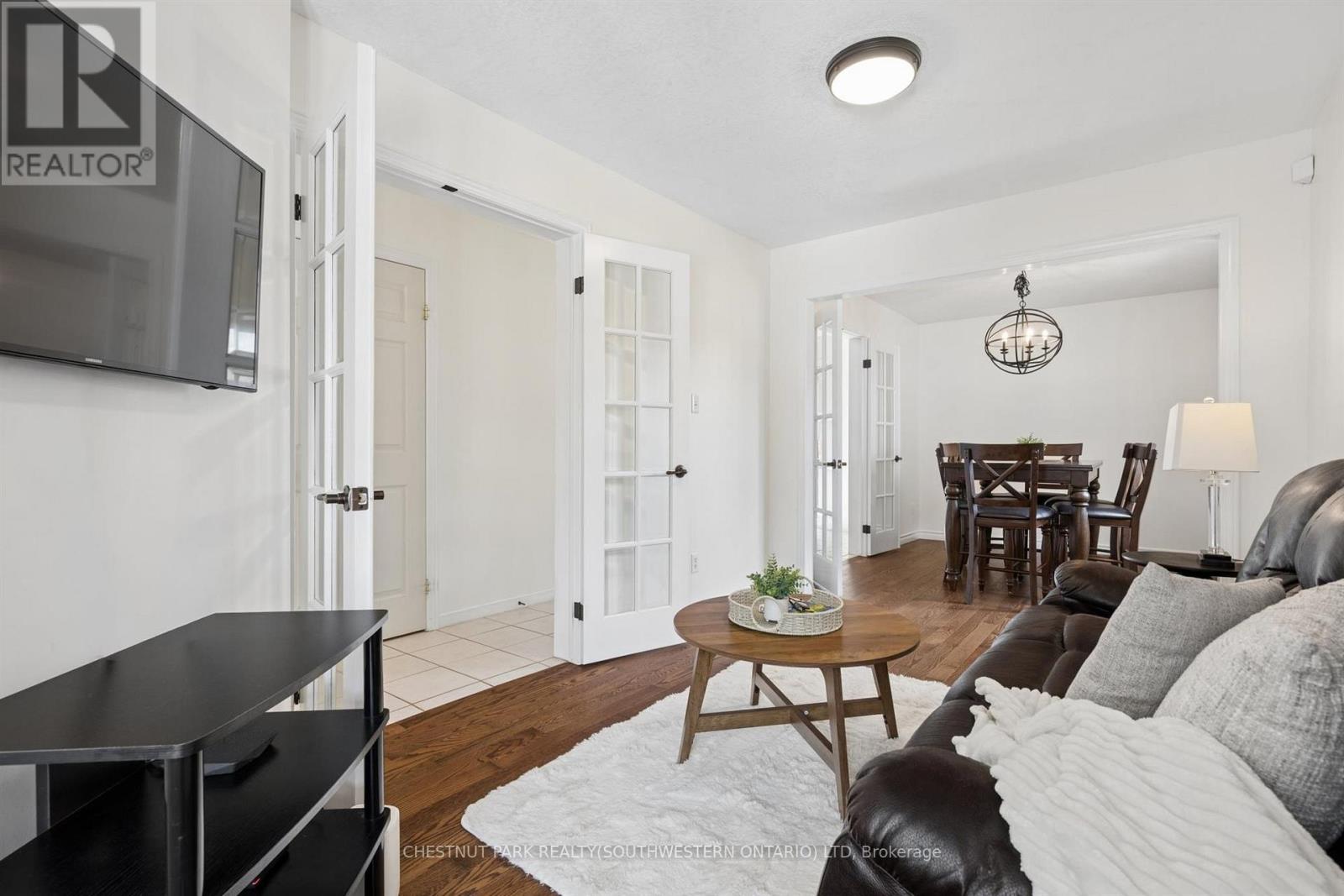 44 Alderson Drive, Cambridge, Ontario  N3C 4C5 - Photo 7 - X13441278