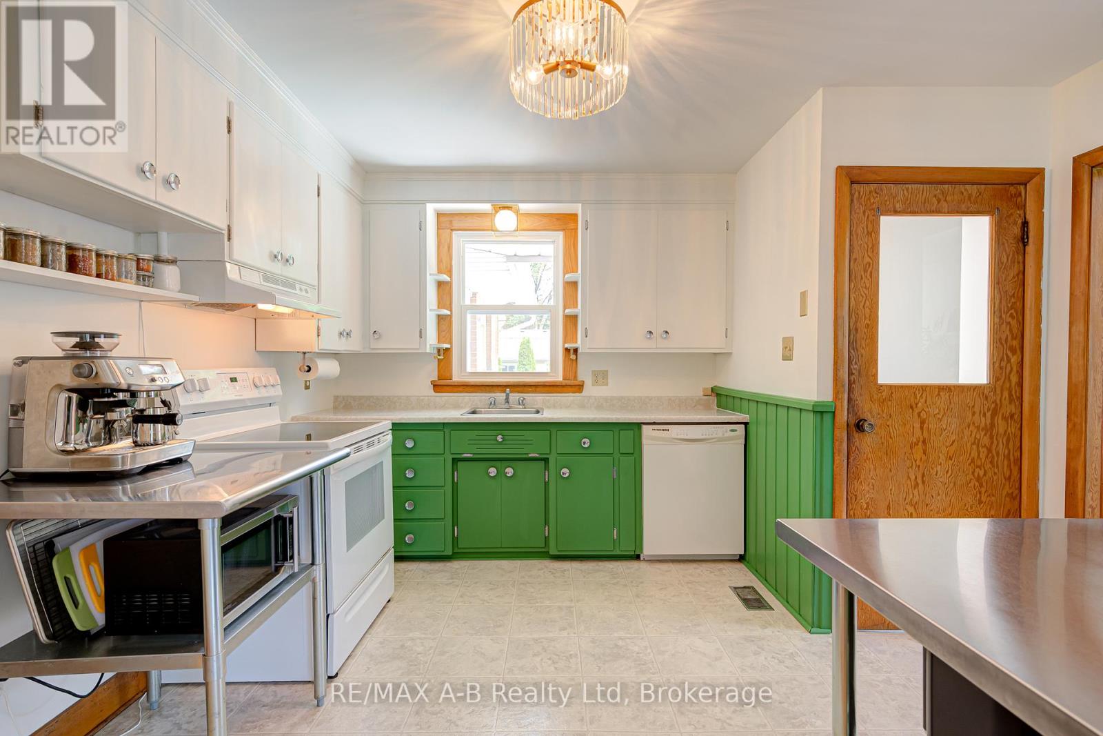 138 Woods Street, Stratford, Ontario  N5A 1M4 - Photo 25 - X13451088