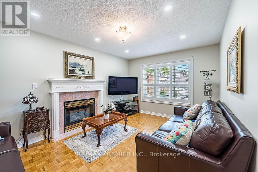228 Veneto Drive, Vaughan, Ontario  L4L 8X7 - Photo 16 - N13445814