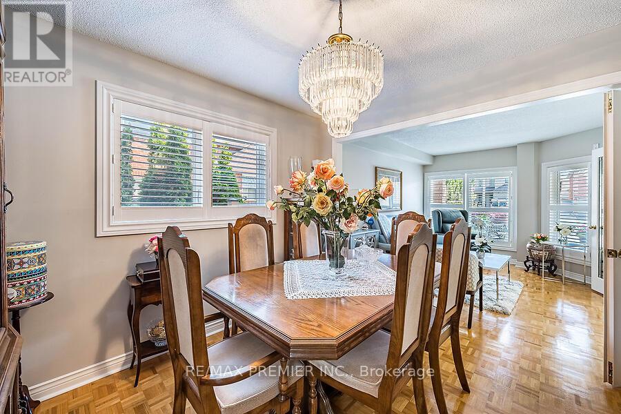 228 Veneto Drive, Vaughan, Ontario  L4L 8X7 - Photo 10 - N13445814